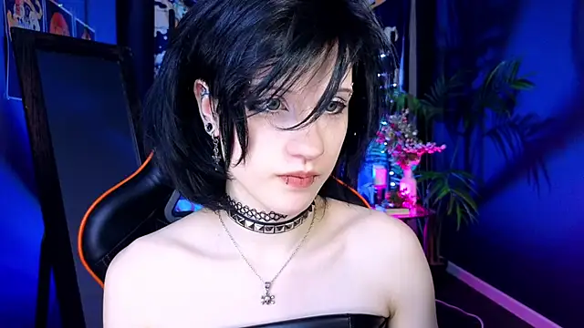 Snapshot of dark_vamp_ chatting on February 2025 02:58:01 AM dark vamp online show from February 2025 02:58:01 AM