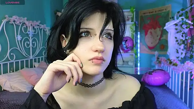 Snapshot of dark_vamp_ chatting on February 2025 02:50:02 AM dark vamp online show from February 2025 02:50:02 AM