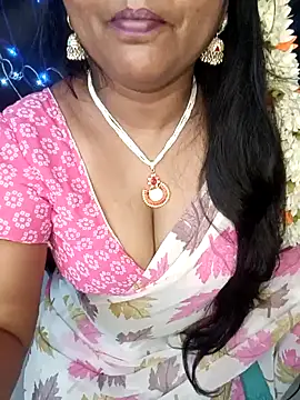 Snapshot of honey-sexy chatting on December 2024 01:41:01 PM honey-sexy online show from December 2024 01:41:01 PM