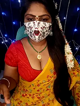 Snapshot of honey-sexy chatting on December 2024 08:39:02 AM honey-sexy online show from December 2024 08:39:02 AM