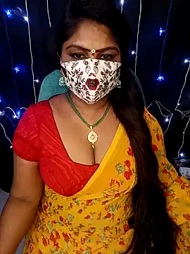 Snapshot of honey-sexy chatting on December 2024 12:38:01 PM honey-sexy online show from December 2024 12:38:01 PM