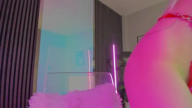 Snapshot of blondie_muller chatting on March 2025 08:21:02 PM blondie muller online show from March 2025 08:21:02 PM