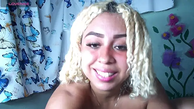 Snapshot of Lucy_White__ chatting on June 2026 08:57:02 PM Lucy White online show from June 2026 08:57:02 PM