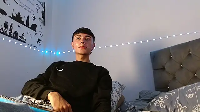 Snapshot of Im_juanda chatting on March 2025 03:07:01 AM Im juanda online show from March 2025 03:07:01 AM