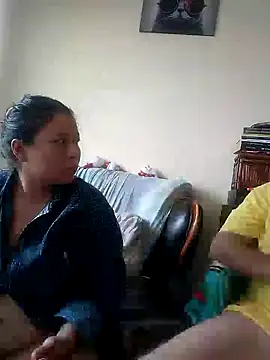 Snapshot of ZuriandAlex chatting on January 2025 04:17:01 PM ZuriandAlex online show from January 2025 04:17:01 PM