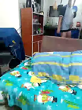 Snapshot of ZuriandAlex chatting on January 2025 09:18:02 AM ZuriandAlex online show from January 2025 09:18:02 AM