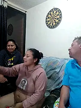 Snapshot of ZuriandAlex chatting on February 2025 01:42:01 AM ZuriandAlex online show from February 2025 01:42:01 AM