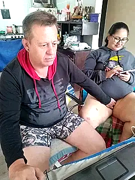 Snapshot of ZuriandAlex chatting on February 2025 01:33:01 PM ZuriandAlex online show from February 2025 01:33:01 PM