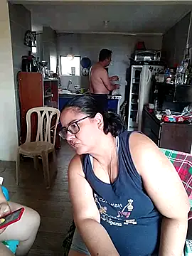 Snapshot of ZuriandAlex chatting on February 2025 03:48:02 PM ZuriandAlex online show from February 2025 03:48:02 PM