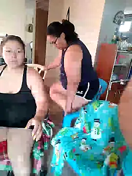 Snapshot of ZuriandAlex chatting on March 2025 01:20:01 PM ZuriandAlex online show from March 2025 01:20:01 PM