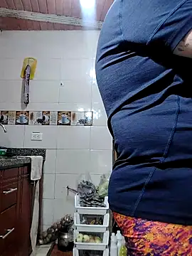 Snapshot of ZuriandAlex chatting on October 2025 12:00:02 AM ZuriandAlex online show from October 2025 12:00:02 AM