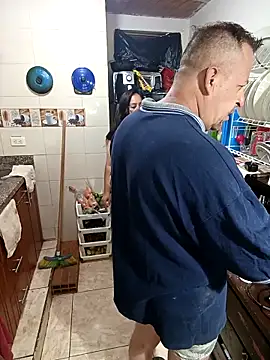 Snapshot of ZuriandAlex chatting on October 2025 11:05:01 AM ZuriandAlex online show from October 2025 11:05:01 AM