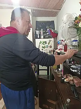 Snapshot of ZuriandAlex chatting on November 2025 11:53:01 AM ZuriandAlex online show from November 2025 11:53:01 AM