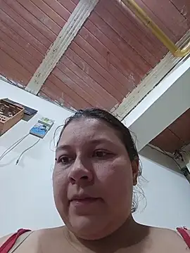 Snapshot of ZuriandAlex chatting on November 2025 12:22:01 AM ZuriandAlex online show from November 2025 12:22:01 AM