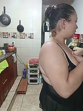 Snapshot of ZuriandAlex chatting on November 2025 12:32:02 AM ZuriandAlex online show from November 2025 12:32:02 AM