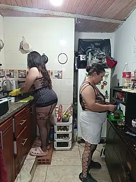 Snapshot of ZuriandAlex chatting on November 2025 12:56:02 AM ZuriandAlex online show from November 2025 12:56:02 AM