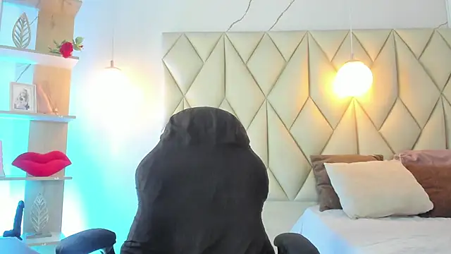 angelswets online show from May 2026 12:54:02 PM