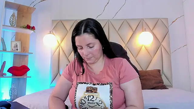 angelswets online show from June 2026 02:43:02 PM