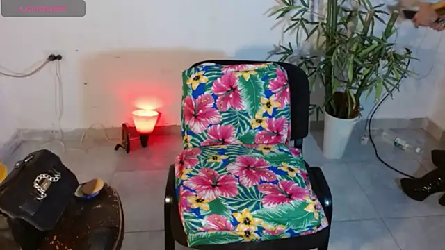 KamilaParrisx online show from May 2026 01:55:01 AM