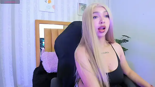 pettit courtny online show from October 2025 08:09:02 PM