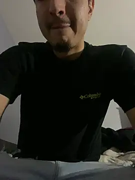 Snapshot of LatinoCum1 chatting on February 2025 02:59:02 PM LatinoCum1 online show from February 2025 02:59:02 PM