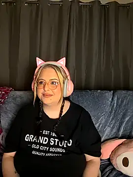 Snapshot of ChubbyBubs chatting on October 2025 10:38:02 AM ChubbyBubs online show from October 2025 10:38:02 AM