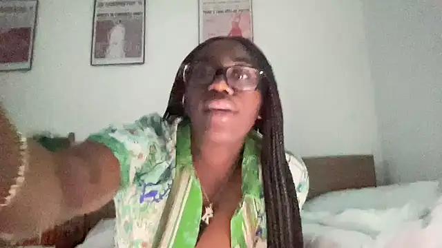 Snapshot of AveryJ99 chatting on December 2024 10:23:01 PM AveryJ99 online show from December 2024 10:23:01 PM