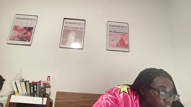 Snapshot of AveryJ99 chatting on December 2024 10:51:01 PM AveryJ99 online show from December 2024 10:51:01 PM