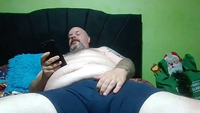 Snapshot of tinycockdeepass chatting on December 2024 05:18:02 AM tinycockdeepass online show from December 2024 05:18:02 AM