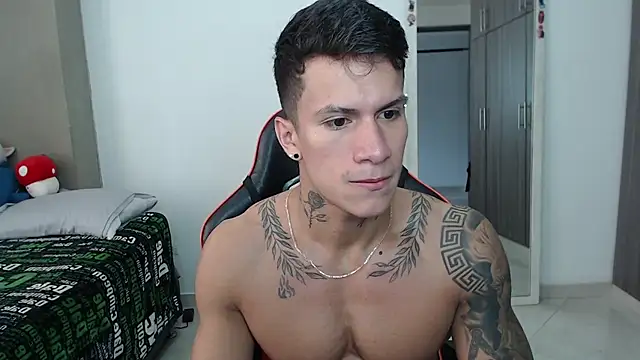 Snapshot of pettergrey1 chatting on March 2026 02:46:02 PM pettergrey1 online show from March 2026 02:46:02 PM