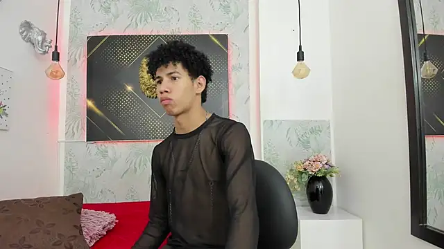 Snapshot of Erick_Zhimerman chatting on January 2025 04:32:01 AM Erick Zhimerman online show from January 2025 04:32:01 AM