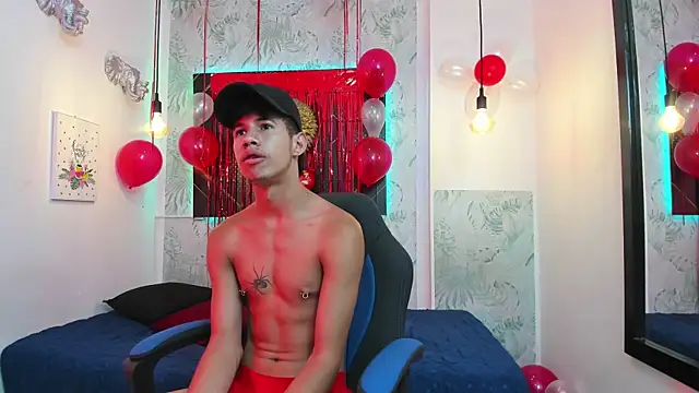 Snapshot of Erick_Zhimerman chatting on February 2025 07:07:01 AM Erick Zhimerman online show from February 2025 07:07:01 AM