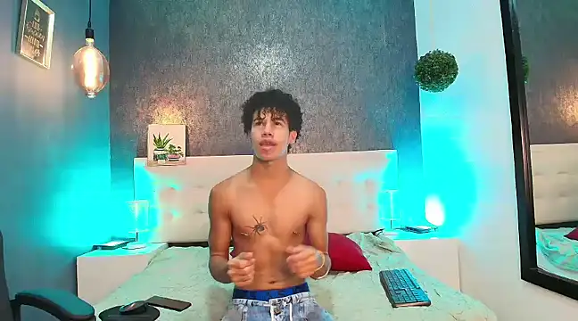 Snapshot of Erick_Zhimerman chatting on February 2025 03:37:01 AM Erick Zhimerman online show from February 2025 03:37:01 AM