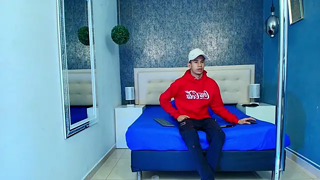 Snapshot of Erick_Zhimerman chatting on October 2025 04:11:01 AM Erick Zhimerman online show from October 2025 04:11:01 AM