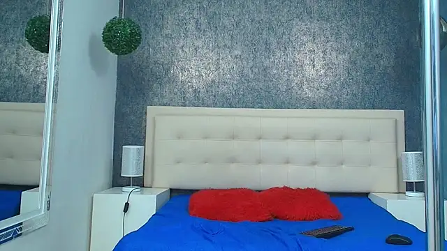 Erick Zhimerman online show from November 2025 04:22:02 AM