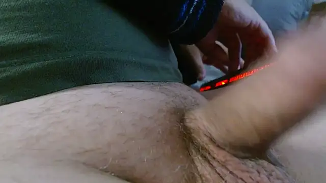 Snapshot of Heracles00 chatting on March 2026 09:37:01 PM Heracles00 online show from March 2026 09:37:01 PM