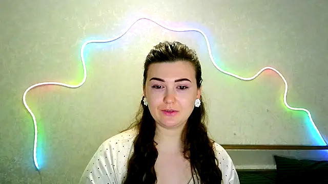 Snapshot of SeductiveTati chatting on October 2025 02:34:01 AM SeductiveTati online show from October 2025 02:34:01 AM