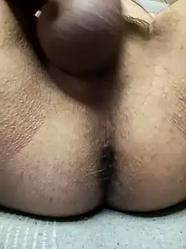 Snapshot of johngreece1 chatting on December 2024 09:13:01 AM johngreece1 online show from December 2024 09:13:01 AM