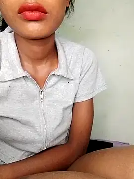 Snapshot of Angalpriya_1 chatting on December 2024 06:09:02 PM Angalpriya 1 online show from December 2024 06:09:02 PM