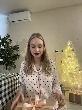 Snapshot of Carol__Cox chatting on December 2024 08:15:02 AM Carol Cox online show from December 2024 08:15:02 AM