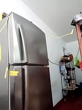 Snapshot of PequeArely chatting on December 2024 06:49:02 PM PequeArely online show from December 2024 06:49:02 PM