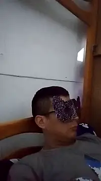 Snapshot of PequeArely chatting on December 2024 01:25:02 AM PequeArely online show from December 2024 01:25:02 AM