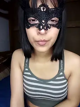 Snapshot of PequeArely chatting on January 2025 12:27:02 PM PequeArely online show from January 2025 12:27:02 PM