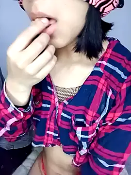 Snapshot of PequeArely chatting on January 2025 02:45:02 AM PequeArely online show from January 2025 02:45:02 AM