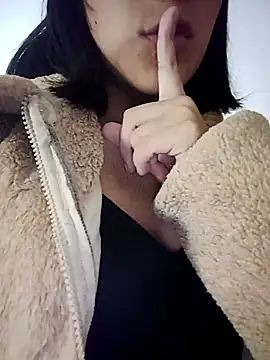 Snapshot of PequeArely chatting on February 2025 09:22:01 AM PequeArely online show from February 2025 09:22:01 AM