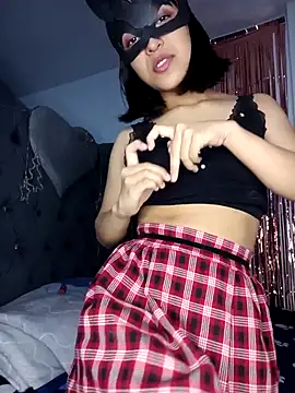 Snapshot of PequeArely chatting on February 2025 01:03:02 AM PequeArely online show from February 2025 01:03:02 AM