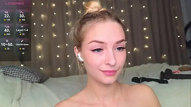 Soft Eva online show from January 2025 03:35:01 PM