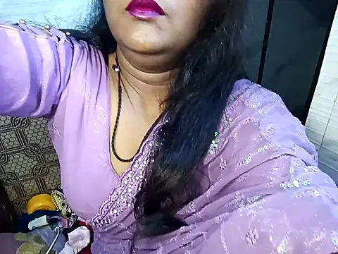 Snapshot of Muktha chatting on January 2025 12:55:02 AM Muktha online show from January 2025 12:55:02 AM