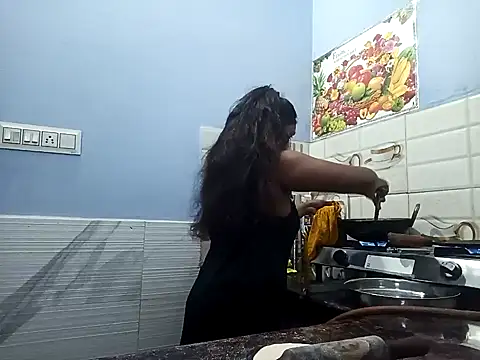 Snapshot of Muktha chatting on January 2025 02:58:01 PM Muktha online show from January 2025 02:58:01 PM