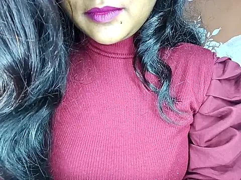 Snapshot of Muktha chatting on October 2025 05:39:02 AM Muktha online show from October 2025 05:39:02 AM